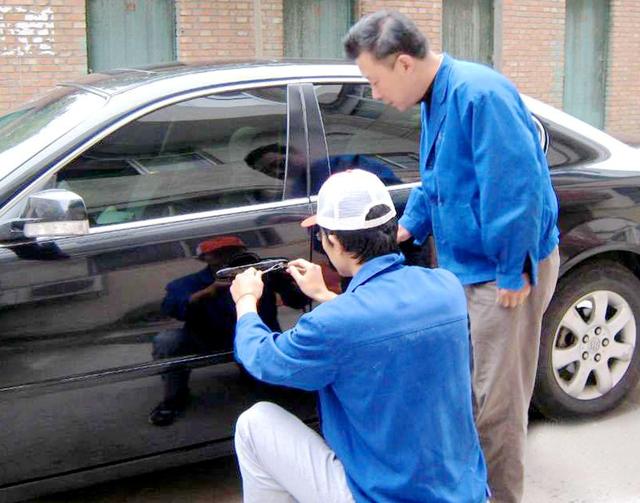 孝义开锁公司：车钥匙坏了怎么办